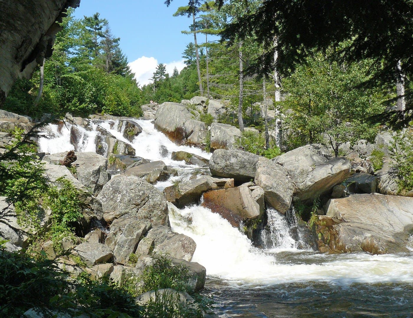 Jackson Falls cascades in New Hampshire. User supplied image. Verify rights before public publish.