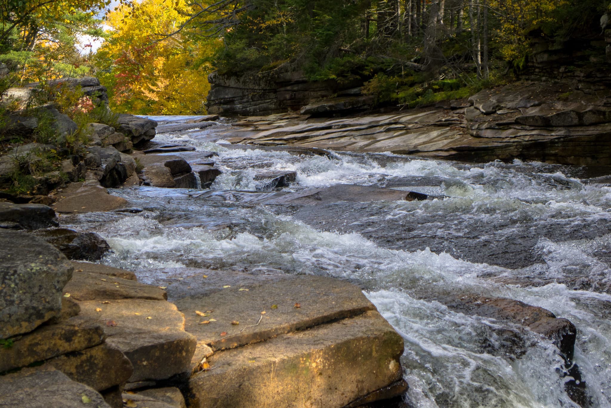 Lower Ammonoosuc Falls scene in New Hampshire (gallery 1). User supplied image; verify rights before public publish.