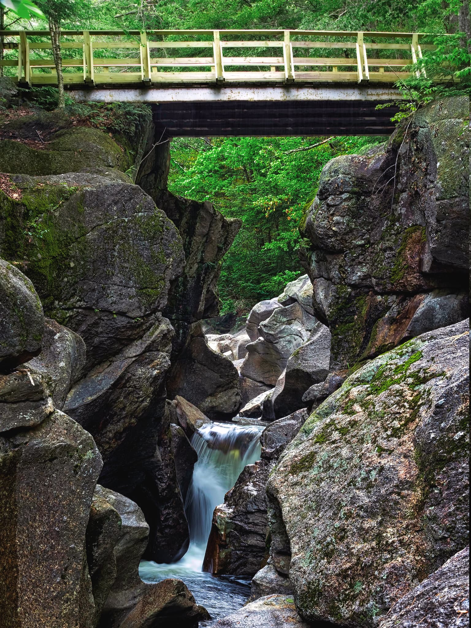 Sculptured Rocks view in New Hampshire, gallery 4. User supplied image. Verify rights before public publish.